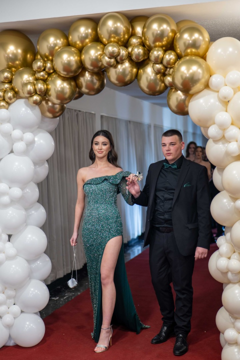 Zavirite na maturalni ples šibenske Medicinske škole (1)