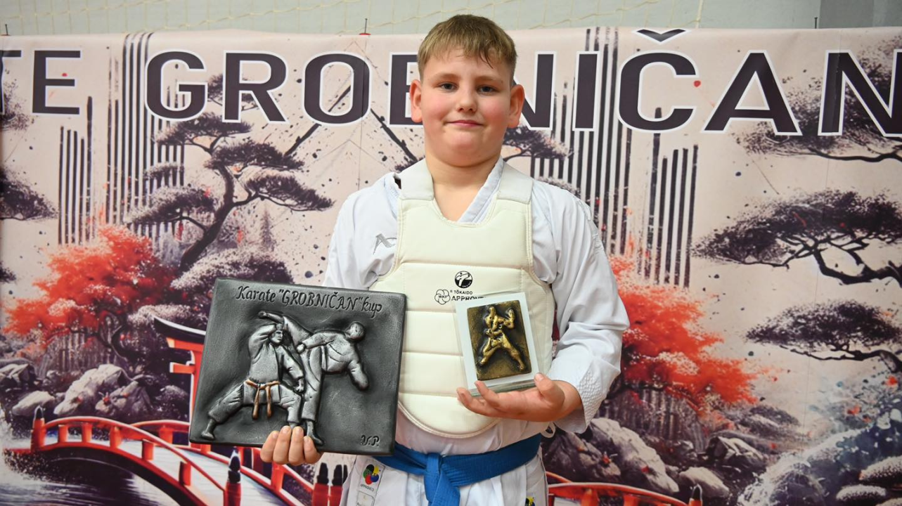 FOTO: Karatašima vodičkog Okita 18 medalja i treće mjesto ekipno na Grobničan kupu