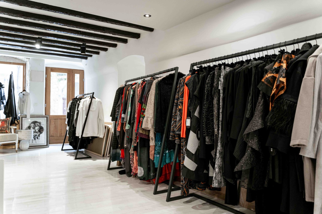 FOTO Otkrijte unikatne umjetnine i modne komade Galerije Juraj Dalmatinac