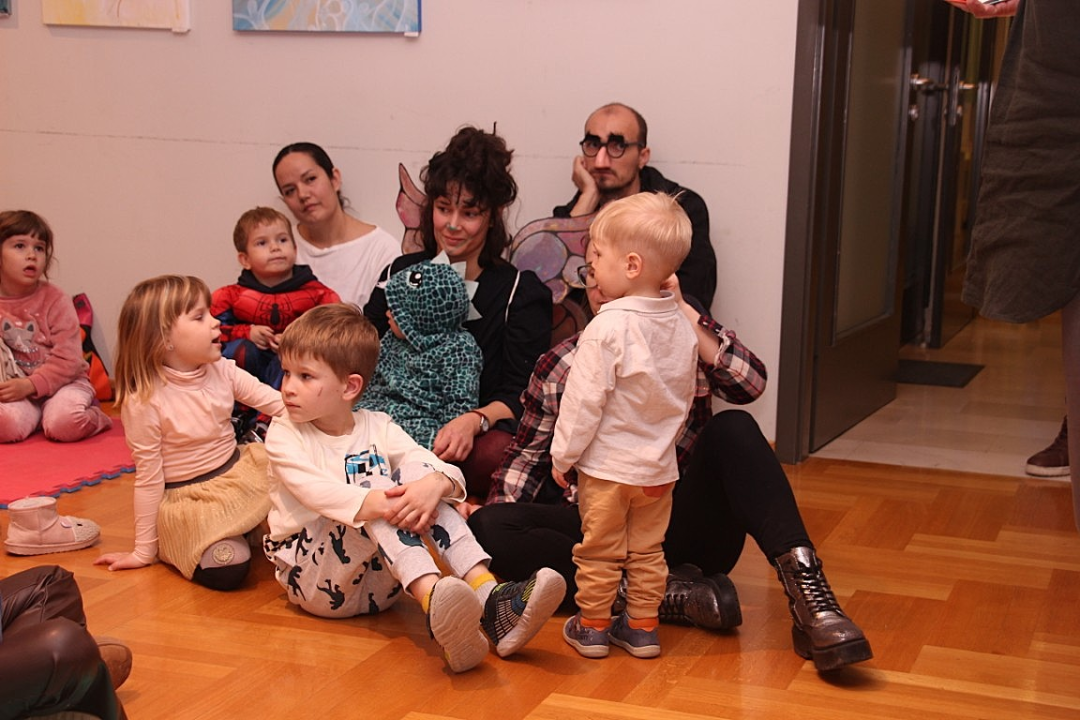 U vodičkoj knjižnici održana radionica izrade maski i pričaonica