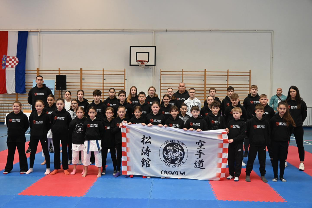 FOTO: Karate klub Okit drugi ukupno na 'Kupu Jadrana' sa 37 medalja