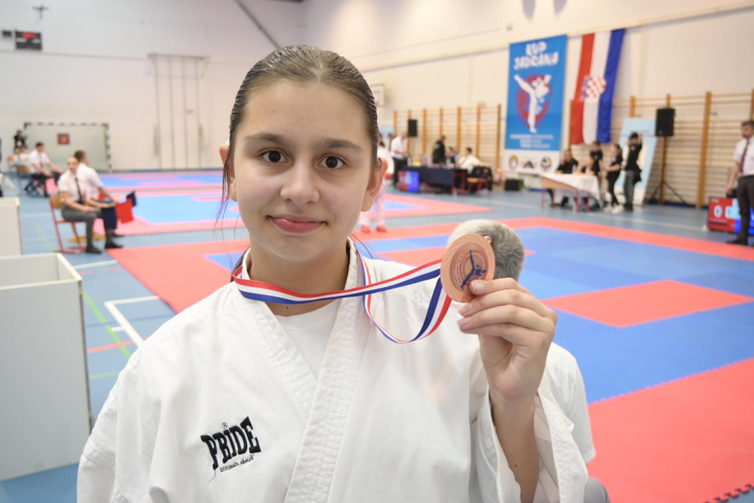 FOTO: Karate klub Okit drugi ukupno na 'Kupu Jadrana' sa 37 medalja