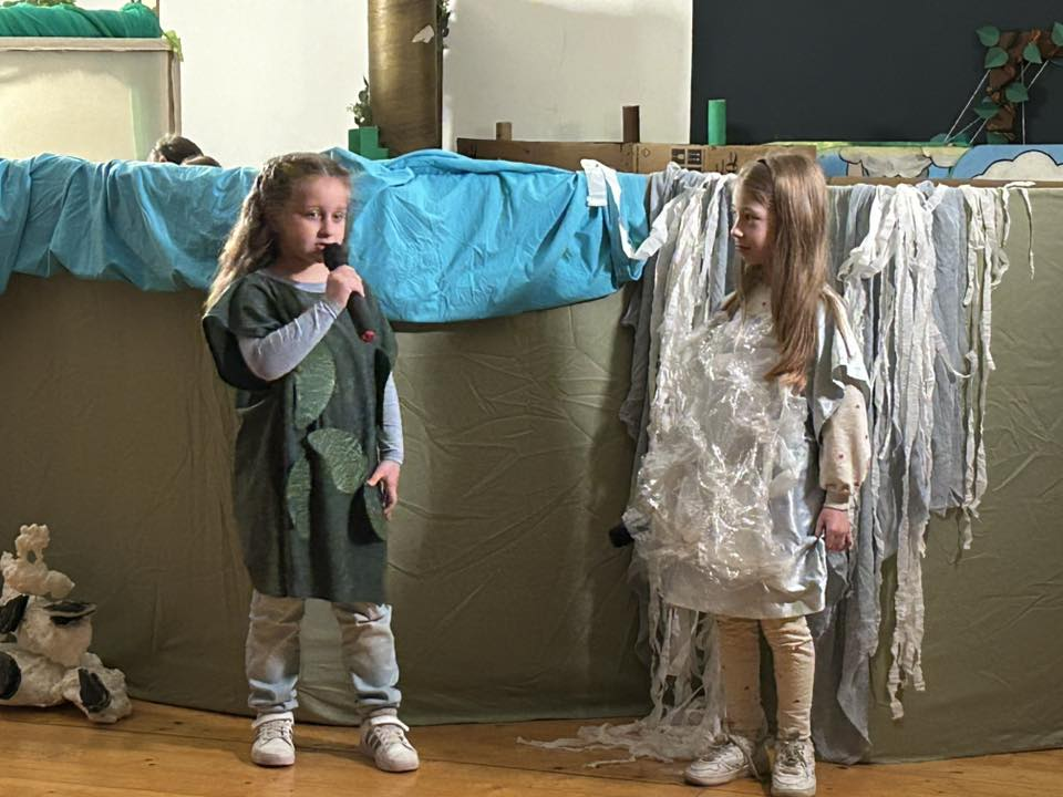 Mali lutkari iz šibenskih vrtića u Art podrumu održali smotru dječjih lutkarskih igrokaza