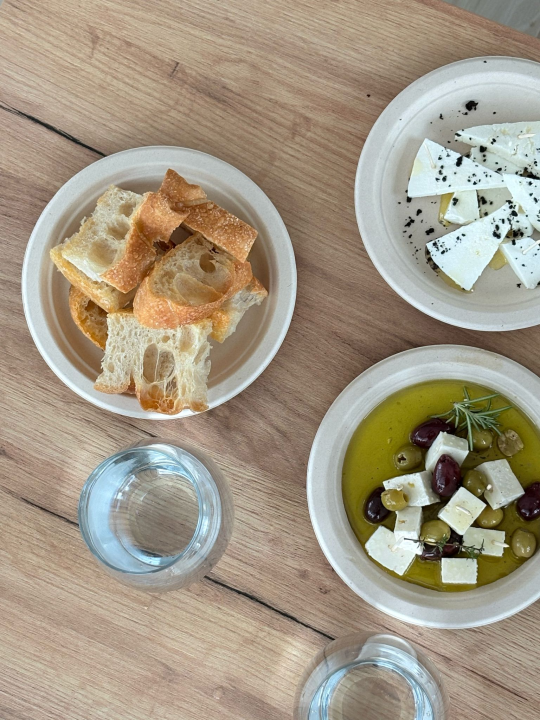 Na radionici u Kistanjama polaznici učili o sljubljivanju sira i maslinovih ulja 