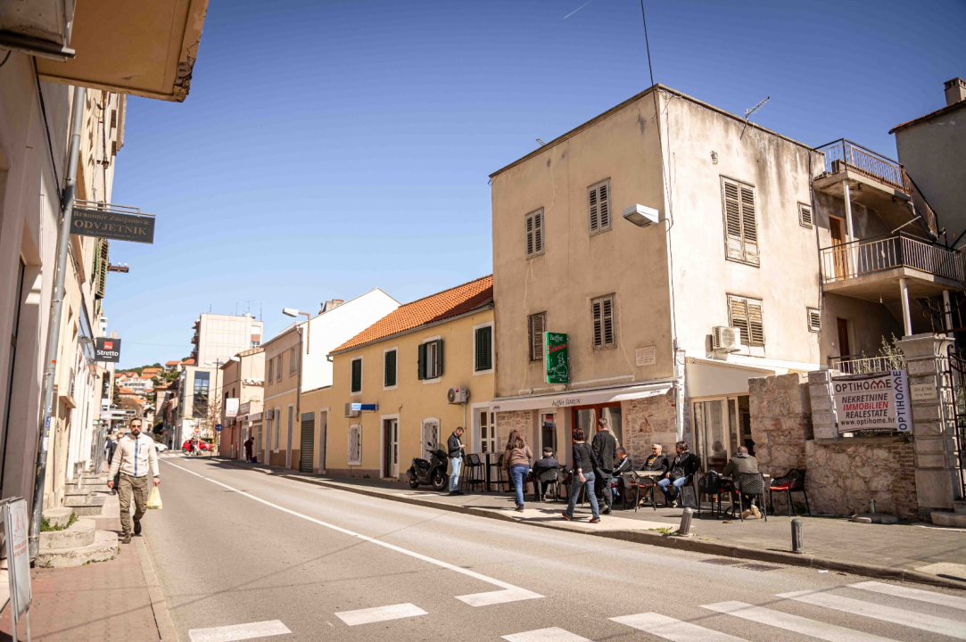 FOTO Uživajte u domaćoj spizi na novoj terasi Buffeta Šimun!