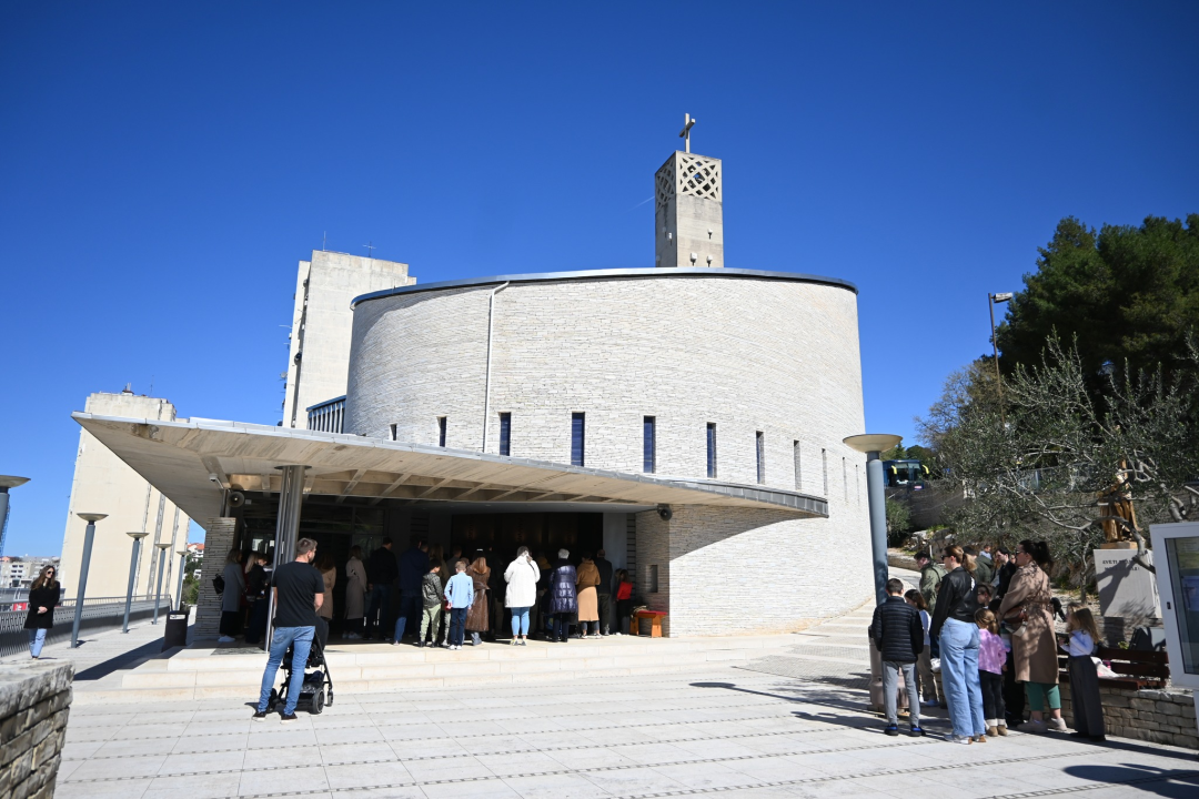 Dječji zbor sa zagrebačke Knežije gostovao u Župi sv. Ante Padovanskog na Šubićevcu
