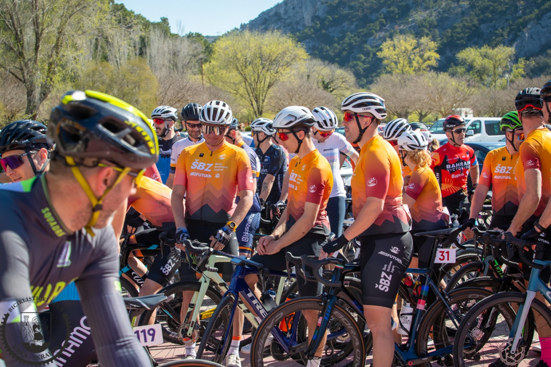 FOTO: 'Skradin Granfondo': Ugodna biciklistička nedjelja završena uvjerljivom pobjedom Slovenca Kovačiča
