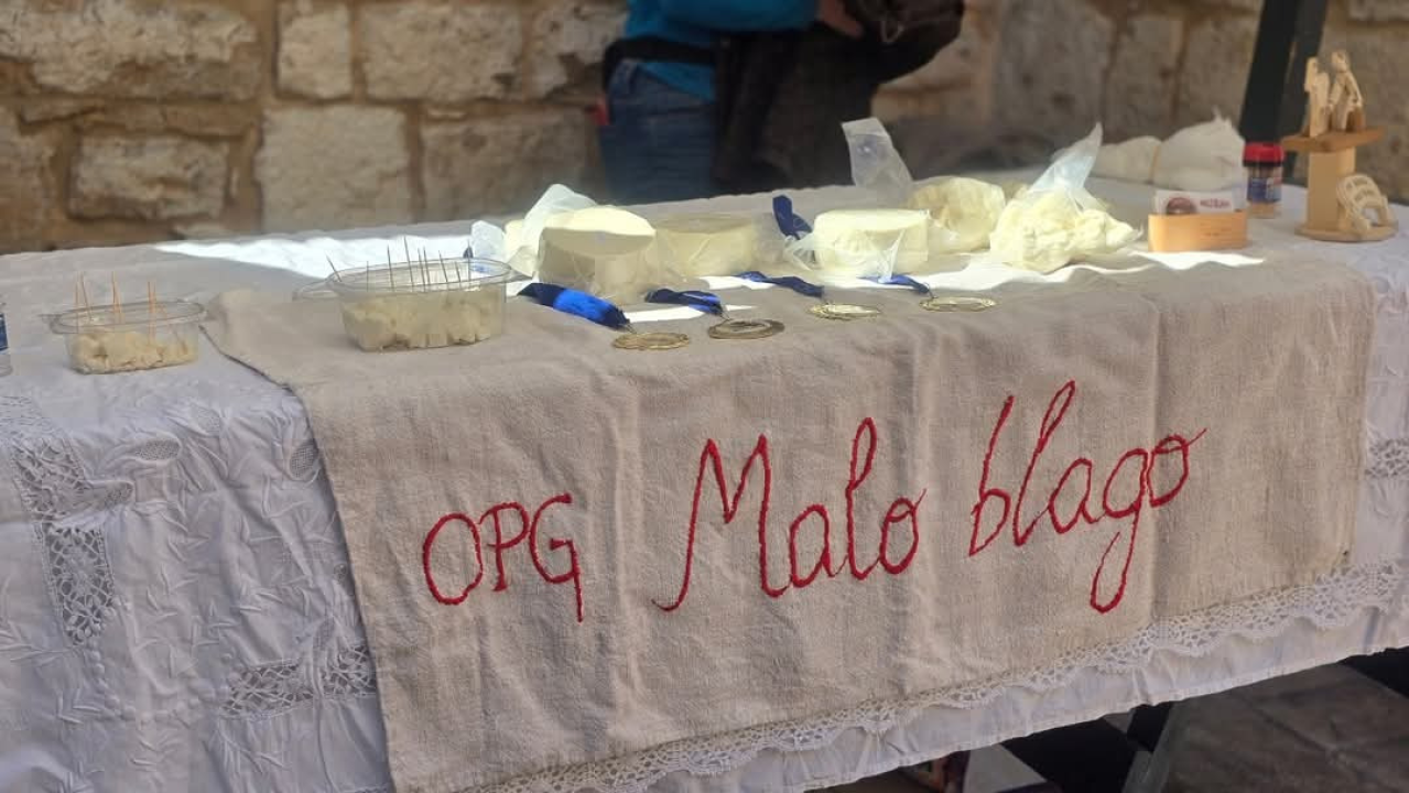 Sunčana subota i guštanje na Marendi na Maloj loži