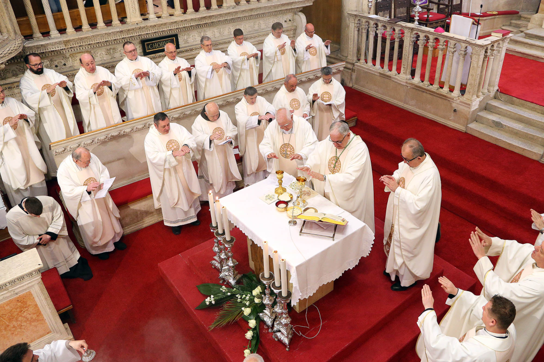 Održana misa posvete ulja u katedrali sv. Jakova