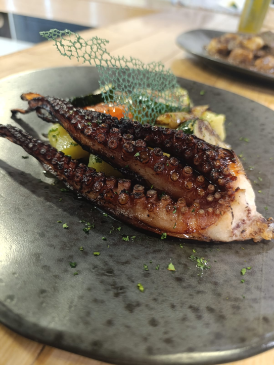 FOTO Domaći gušti na tanjuru: Nova dnevna ponuda u Restoranu No. 4 