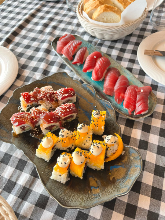 Japanska kulinarska čarolija na Kapriju: Učenici šibenskog TUŠ-a učili od chefa Enrica Krluka