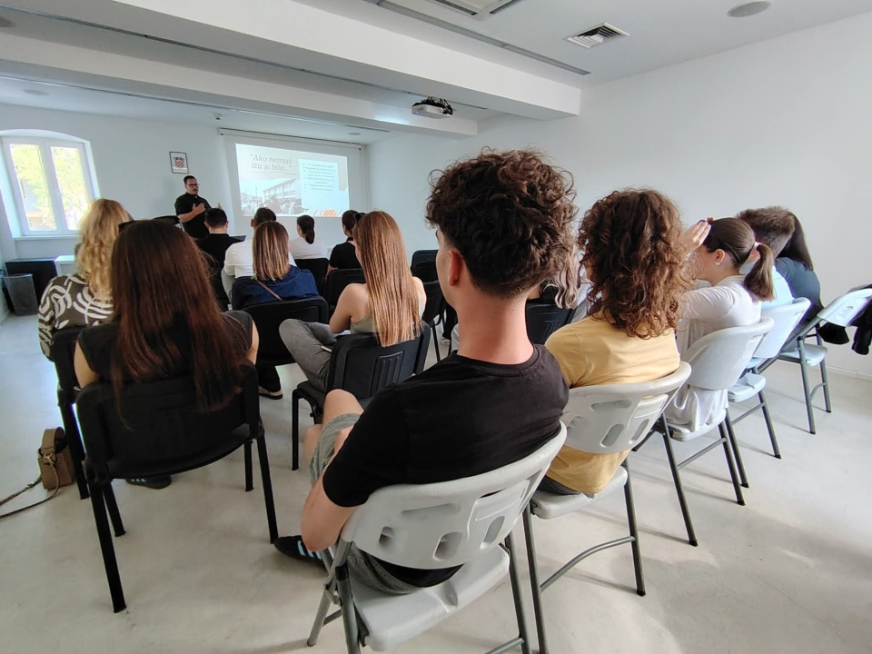 Učenici šibenske Ekonomske škole sudjelovali na EPAS susretu škola Dalmacije