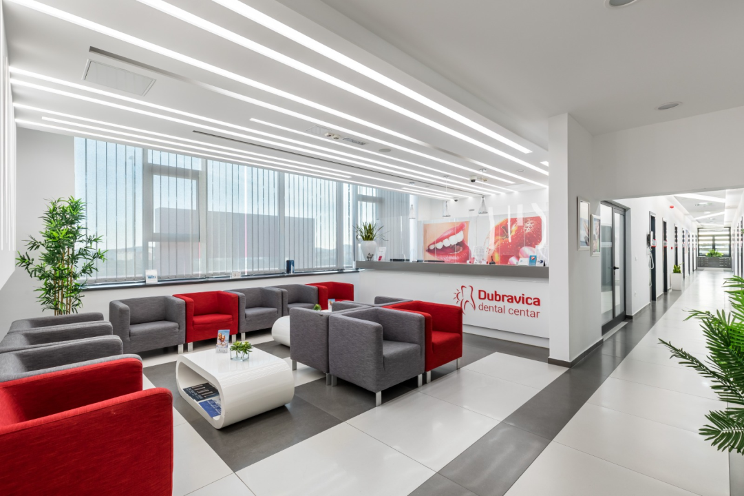 FOTO Transformirajte osmijeh prozirnim alignerima u Dental centru Dubravica! 	