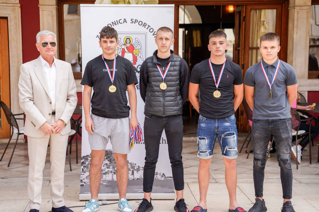 Mladi šibenski sportaši dobili priznanja i nagrade za uspjehe na nedavnim natjecanjima