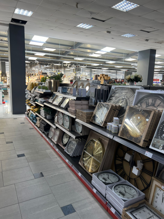 FOTO Besplatna hrana i piće, ogromni popusti i zabava – Građa preuredila svoju poslovnicu u Šibeniku!