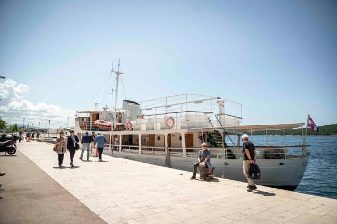 'Tijat' isplovio na probnu vožnju zbog certifikata: Župan Jelić prvi put na kultnom brodu