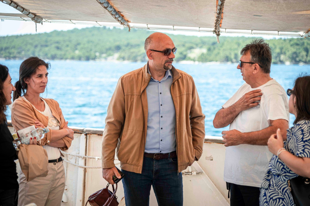 'Tijat' isplovio na probnu vožnju zbog certifikata: Župan Jelić prvi put na kultnom brodu