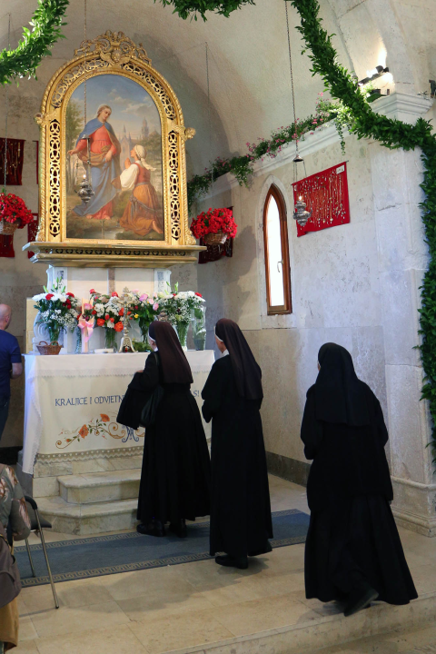 Gospa od Karavaja u Tisnom