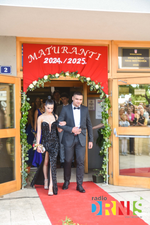 Maturalna večer u Drnišu