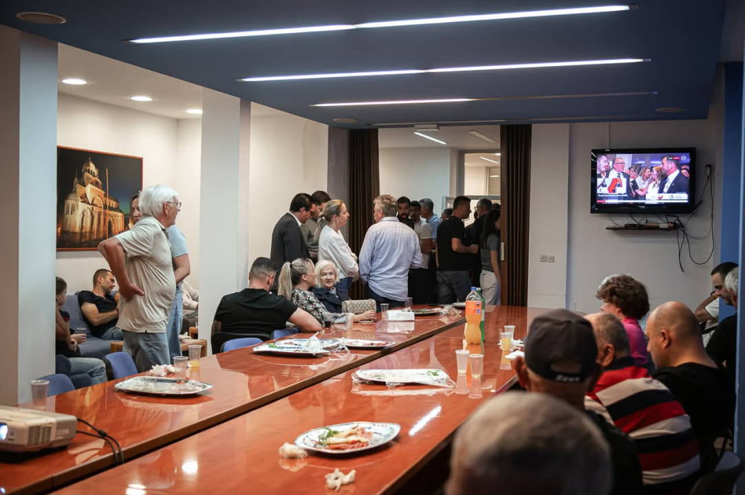 Burić i Rakić uvjerljivo slavili u Šibeniku i županiji, HDZ navodno dogovorio većinu u Županijskoj skupštini