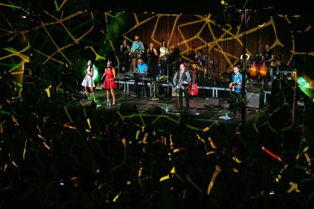 Počelo koncertno ljeto na Tvrđavi sv. Mihovila: Belan proslavio 40 godina karijere i 11 godina pozornice