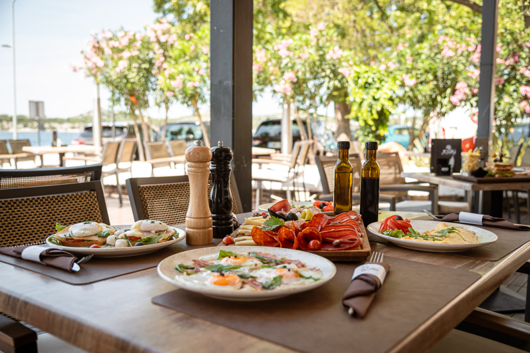 FOTO Nova ponuda hotela Jadran: Brunch s pogledom koji ostavlja bez daha 