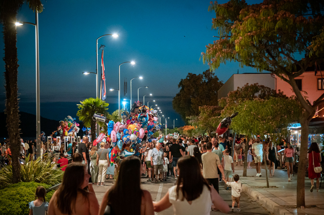 Spektakularan vatromet i grupa Rišpet označili kraj svečanog otvorenja 65. MDF-a