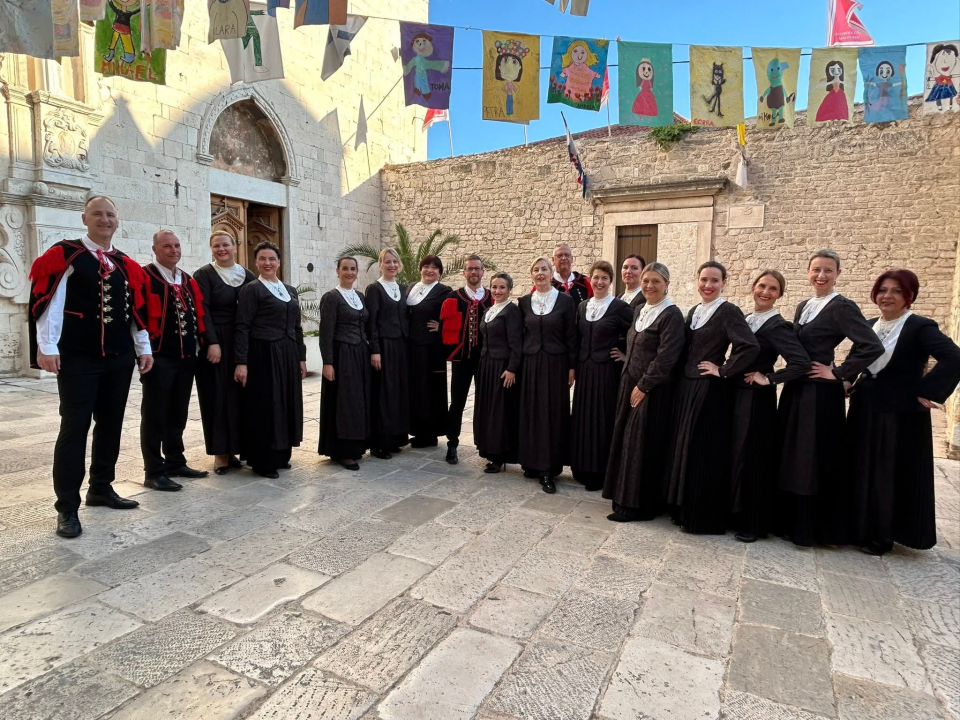 Šibensko pjevačko društvo Kolo snima spot za pjesmu 'Kruna kralja Tomislava'