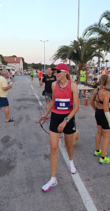 FOTO Šibenska atletičarka Radmila Maksimović uvjerljivo najbrže trčala 'Cvjetnom obalom'