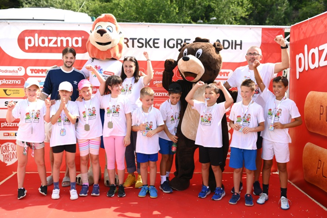 FOTO Na Plazma Sportskim igrama mladih 2 tisuće djece - pristigli sudionici iz naše županije