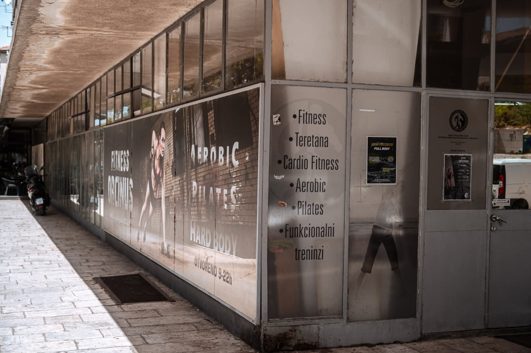 Baldekin 2 i 3: Simbol šibenskog duha, spoj sporta, obrazovanja i sjećanja