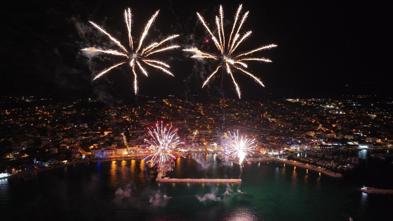 Spektakularna vodička fešta oduševila tisuće posjetitelja