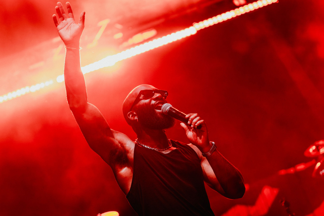 Kyoto Jazz Massive u proširenom sastavu oduševio publiku na tvrđavi sv. Mihovila  