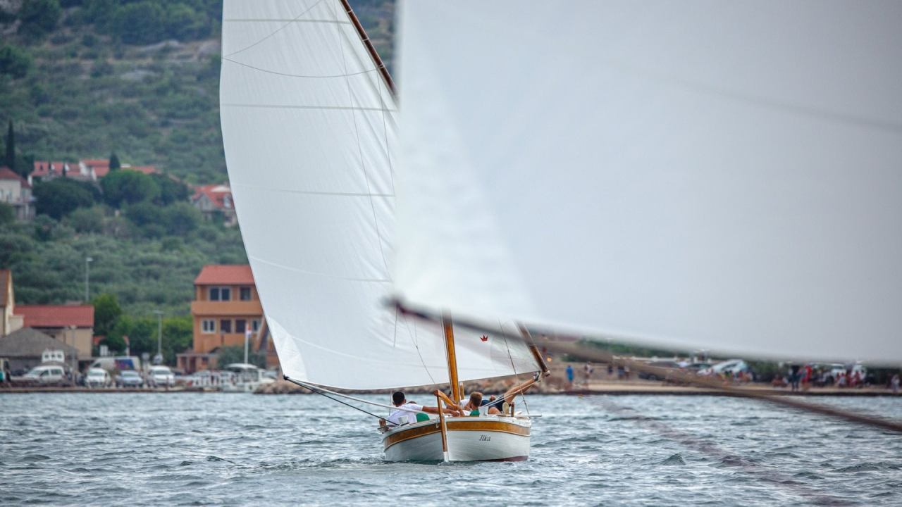 Ilka prva u cilj u Betini: Gajeta Vice Jušića slavila na 23. Regati za dušu i tilo