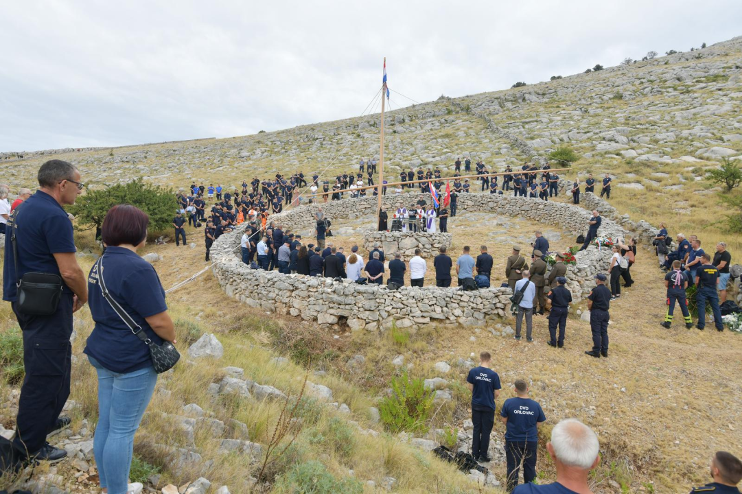 Obilježena 18. obljetnica Kornatske tragedije: Odana počast dvanaestorici poginulih vatrogasaca