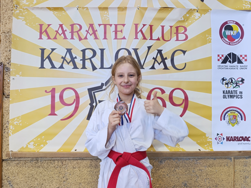 FOTO Karate klubu Šibenik 1066 devet medalja na 'Karlovac Openu'