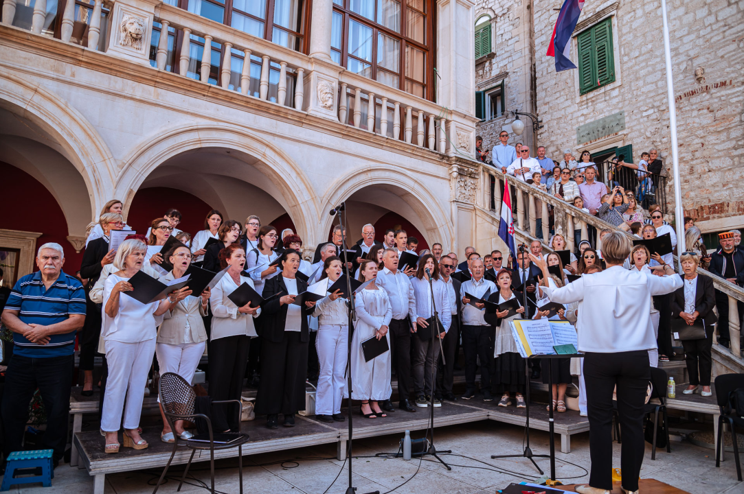 FOTO Održana svečana procesija i sveta misa u povodu blagdana sv. Mihovila