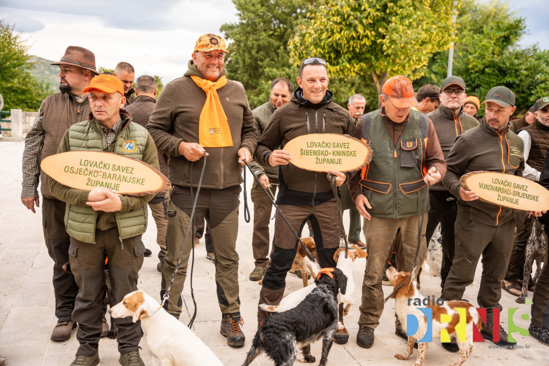 U Drnišu otvoreno Državno prvenstvo u radu lovnih pasa