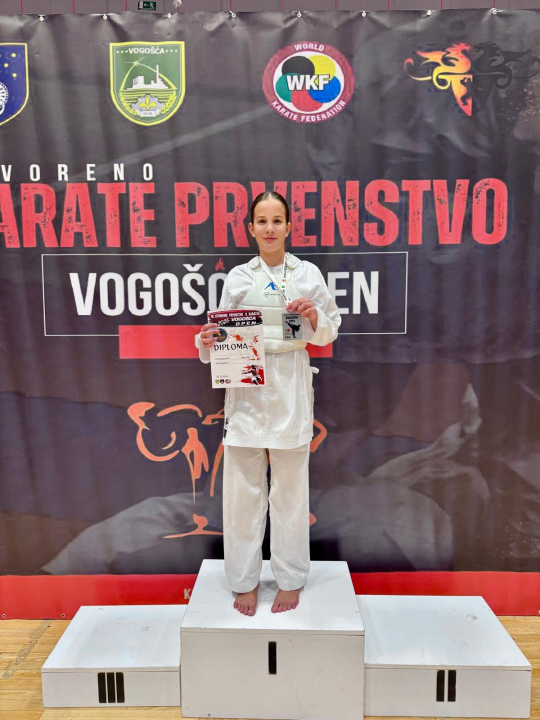 FOTO Karate klub Phoenix iz BiH donio 11 medalja u Murter, pred Prvenstvo Hrvatske