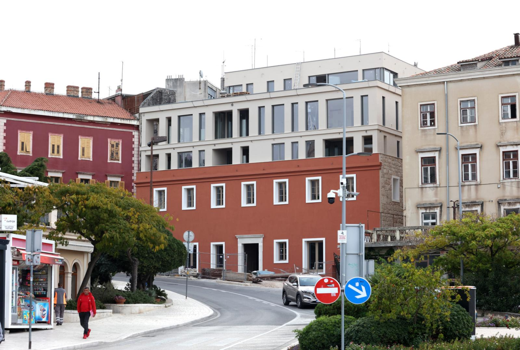 Zgrada bivše Revije zasjala u novom ruhu: Umjesto tvorničkih pogona luksuzni stanovi