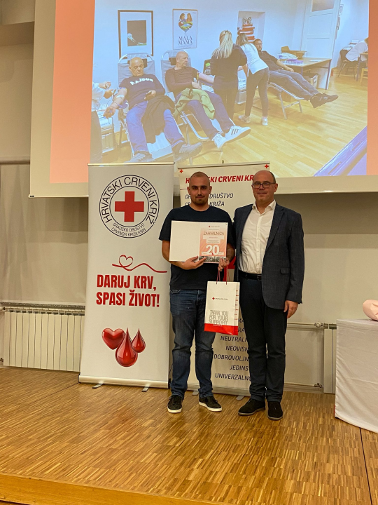 Crveni križ Knin obilježio Dan darivatelja krvi: 'Prikupili 670 doza krvi samo u ovoj godini'