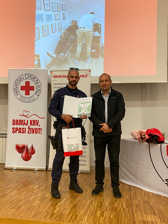 Crveni križ Knin obilježio Dan darivatelja krvi: 'Prikupili 670 doza krvi samo u ovoj godini'