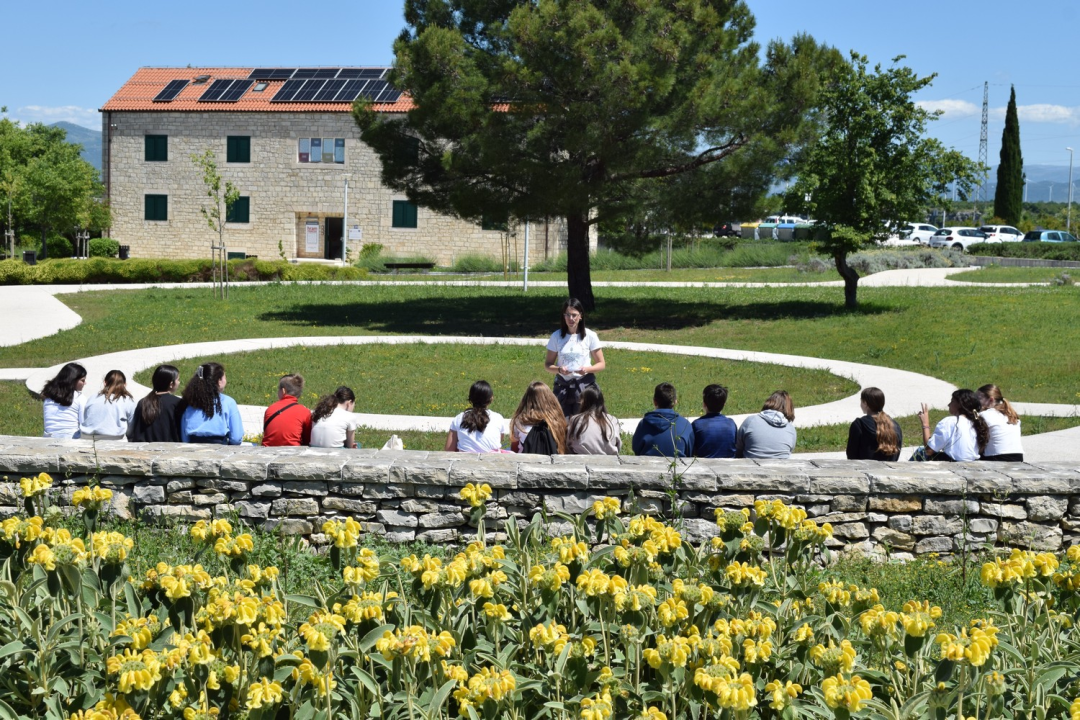 NP Krka prednjači u provođenju edukativnih programa za djecu i mlade