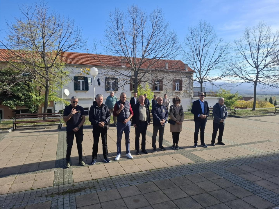 Izaslanstvo Grada Drniša odalo počast žrtvama Domovinskog rata