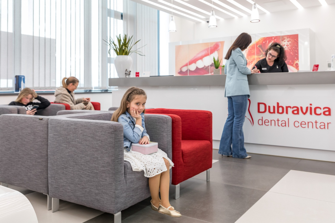 FOTO Osmijeh iz snova uz prozirne alignere Dental centra Dubravica! 	
