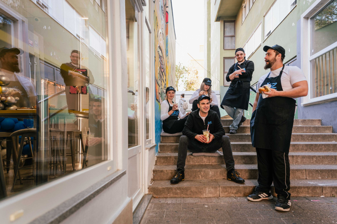 FOTO ŠIZZ je novi gastro 'hotspot' koji će osvojiti sve ljubitelje vrhunskih smash burgera!