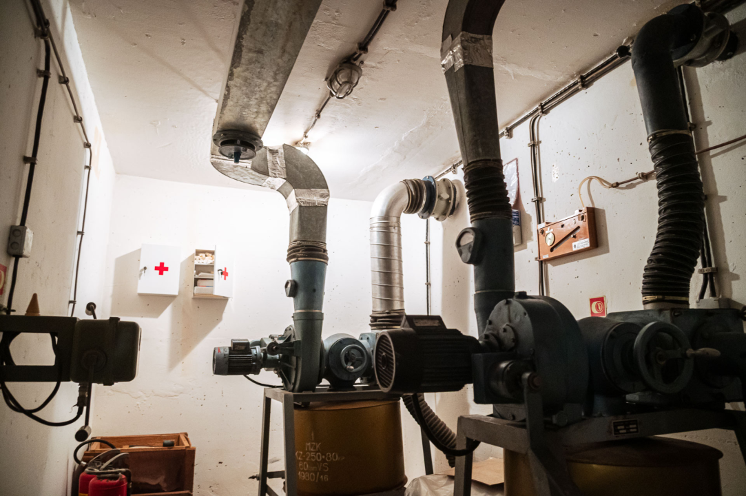 Ušli smo u sklonište kod robne kuće u centru Šibenika: Desetljećima zaboravljeno, bez nadzora i ulaganja 