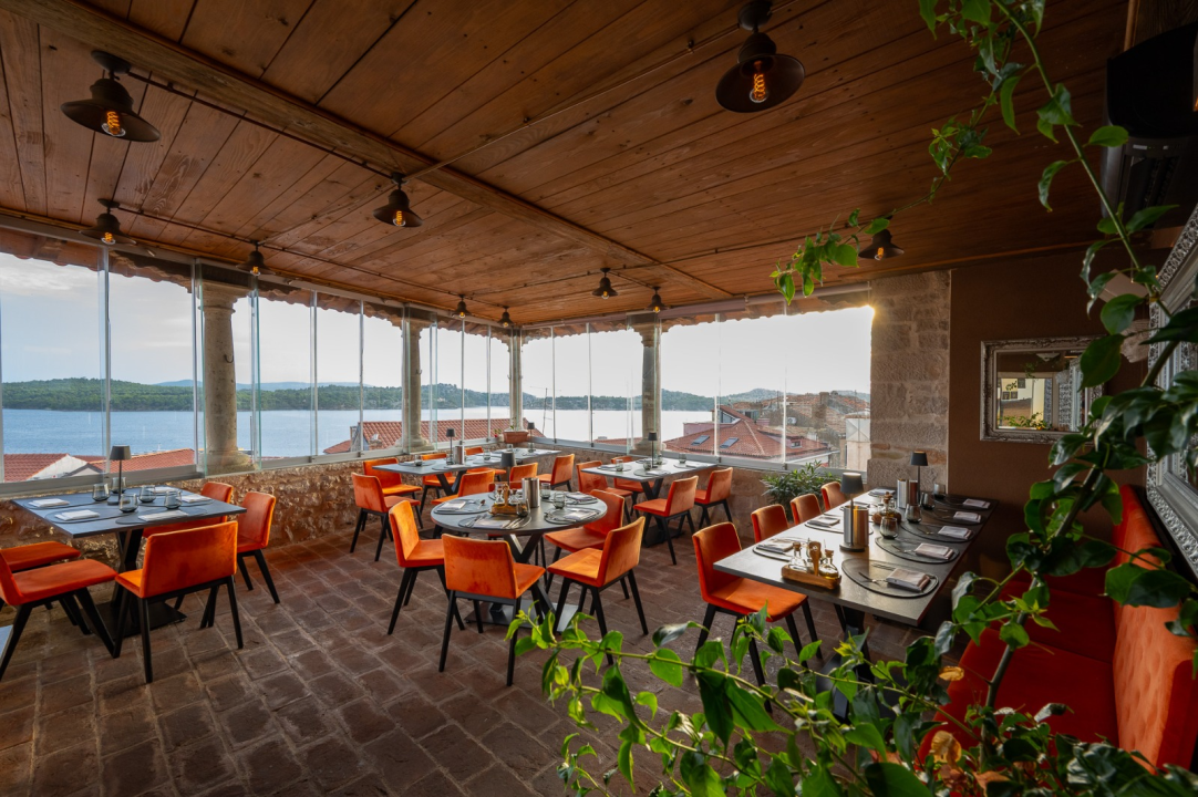 FOTO Organizirajte svoj intimni blagdanski domjenak na najposebnijem mjestu u gradu!