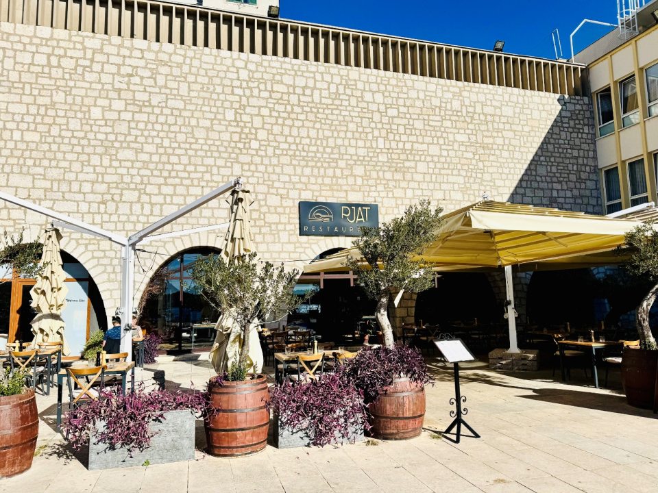 FOTO Božićni domjenci i proslave u prosincu u restoranu Pjat i Taverni hotela Jadran