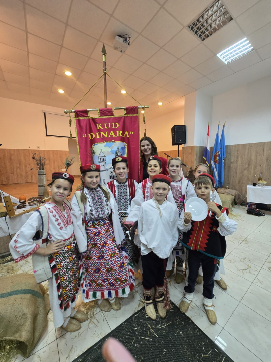 'Dinarsko silo' u Kijevu okupilo čuvare baštine, plesova i običaja 